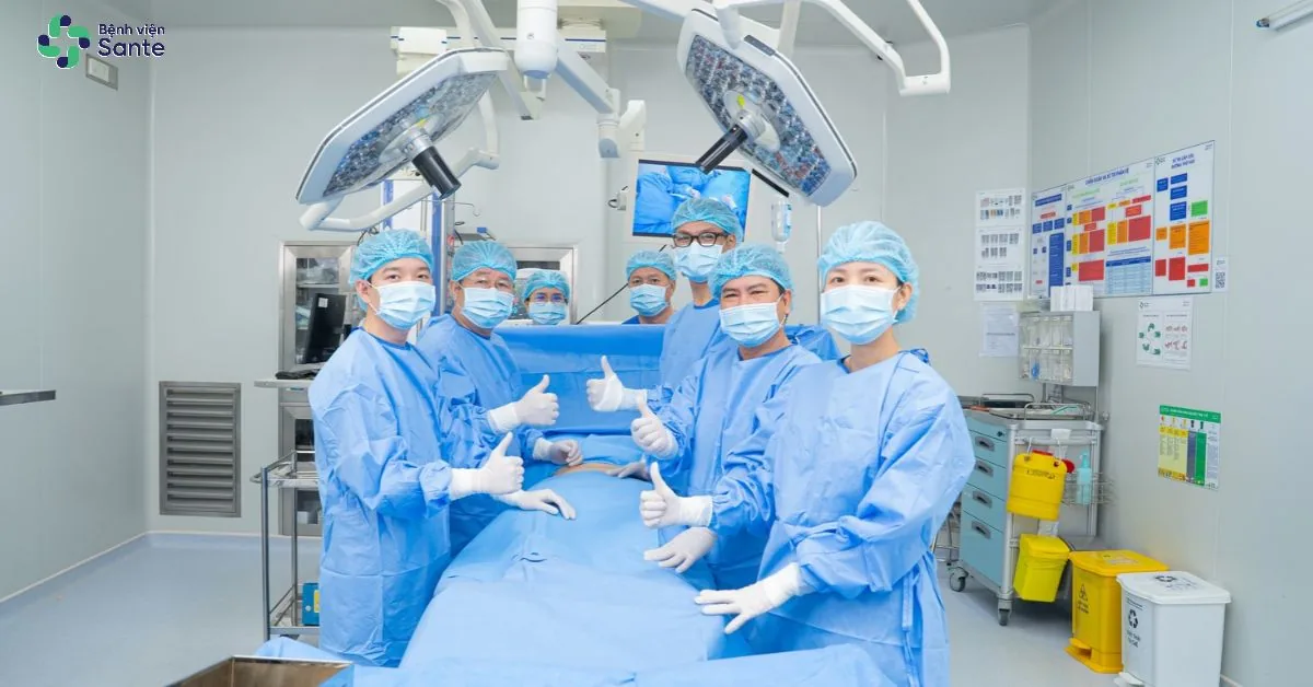 Hệ thống phòng mổ áp lực dương vô khuẩn tiêu chuẩn ISO 6 Class 1000 chuyên khoa Chấn thương chỉnh hình Bệnh viện Sante