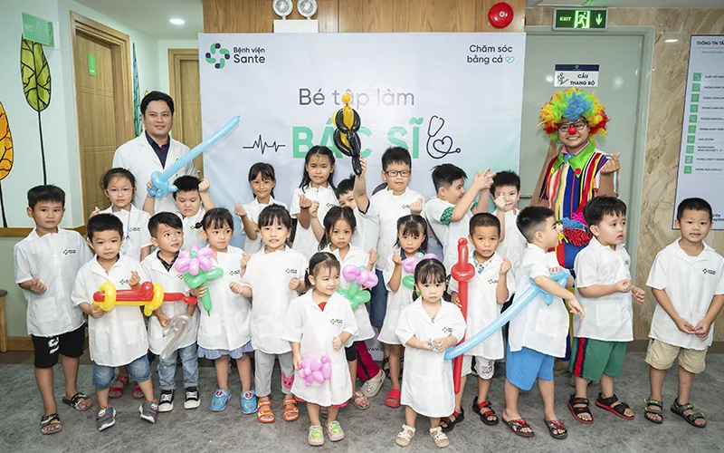 Trải nghiệm làm bác sĩ cùng với Bệnh viện Sante Trải nghiệm làm bác sĩ cùng với Bệnh viện Sante